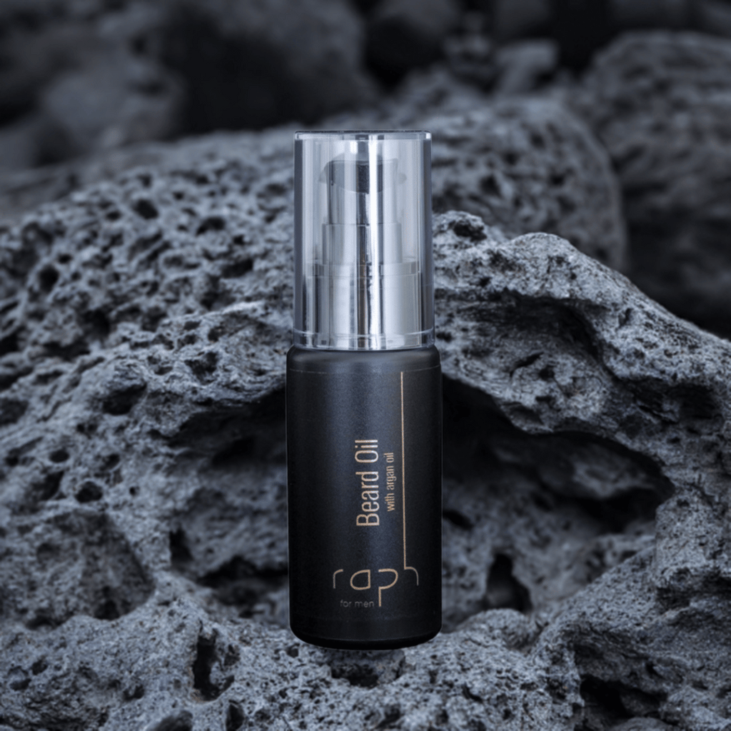 raph for men Beard Oil 50ml, hochwertiges Bartöl mit Pflanzenölen für natürlichen Glanz und Geschmeidigkeit, Moodbild.