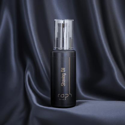 raph for men Shaving Oil 100 ml, transparentes Rasieröl für präzise Konturen und sanft gepflegte Haut, Moodbild.